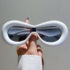 Women Sunglasses Fashion Luxury Style‎ Outdoor White Frame Party Outdoor Elegant